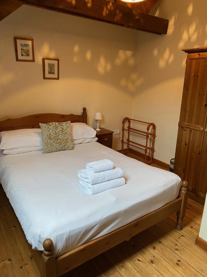 فندق Gellifawr Woodland Retreat Pontfaen المظهر الخارجي الصورة