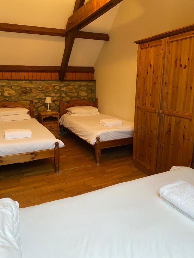 فندق Gellifawr Woodland Retreat Pontfaen المظهر الخارجي الصورة